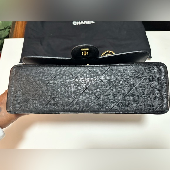 CHANEL Jumbo Double Flap - Black - Picture 2 of 15